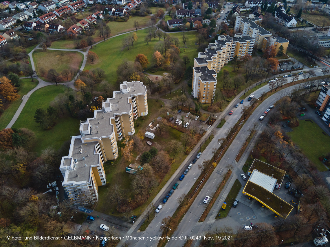 19.11.2021 - Luftbilder von der Baustelle Karl-Marx-Ring 53-57c in Neuperlach